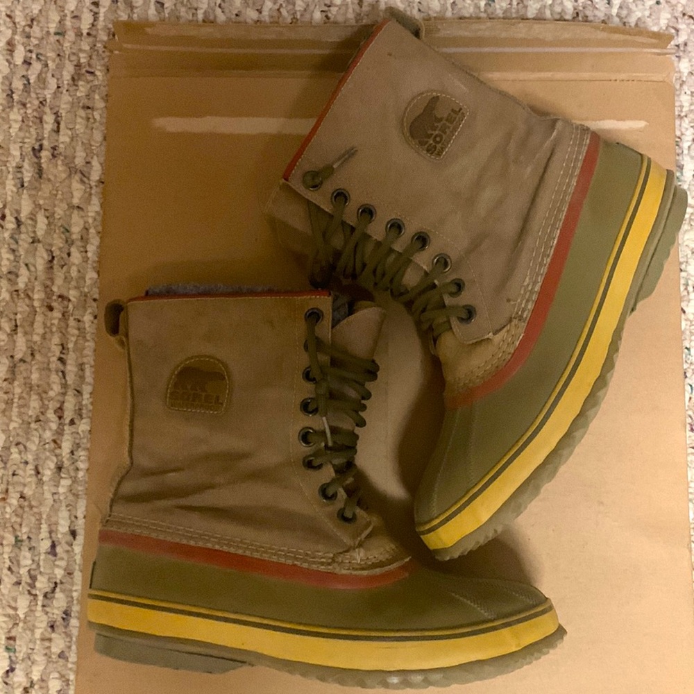 Sorel rubber boots used
